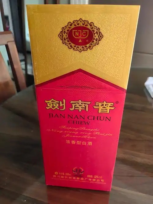 酒标特写